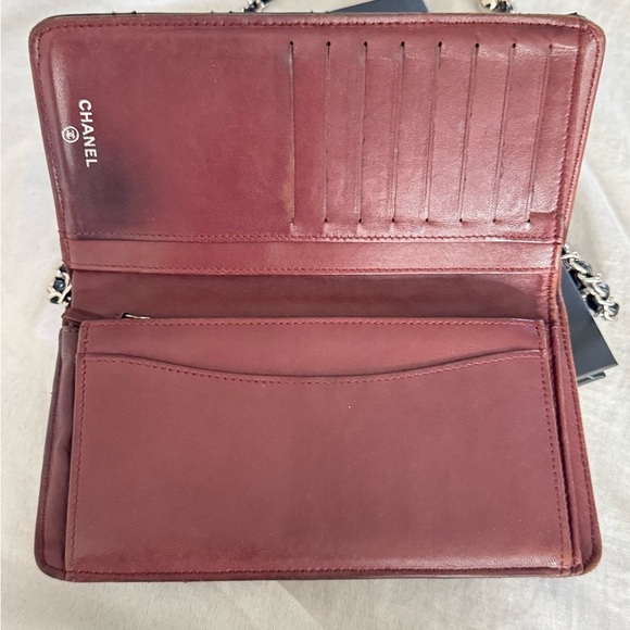 CHANEL Black Wallet with Chain - Picture 2 of 14